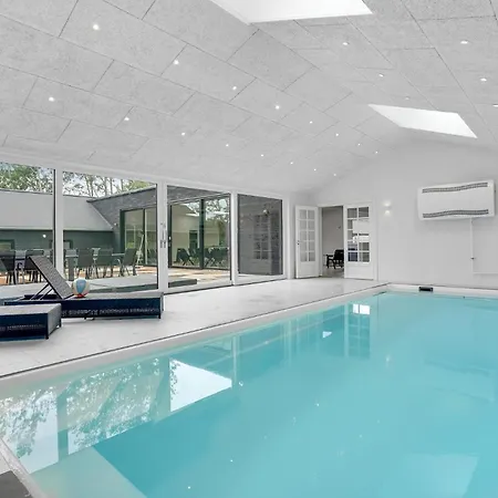度假居 Amazing In With Sauna Fårevejle