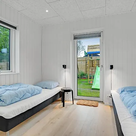 度假居 Amazing In With Sauna Fårevejle